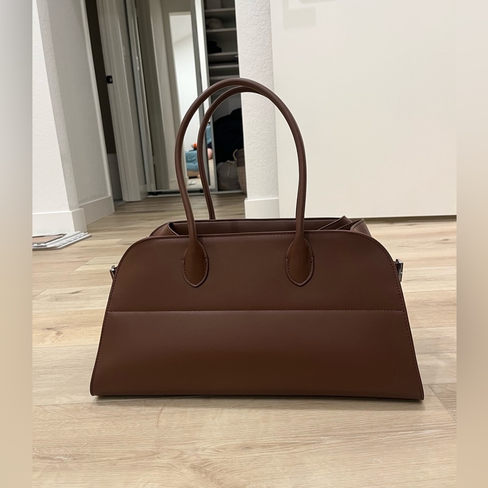 Structured Brown Tote Handbag - Picture 2 of 6